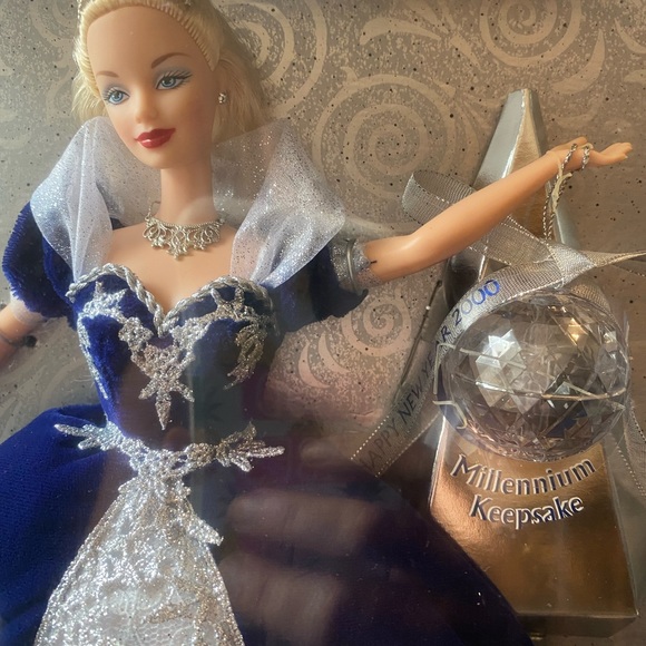 RARE 2000 Millennium Princess Barbie Doll SET, Collector’s Edition, NIB - Picture 9 of 10